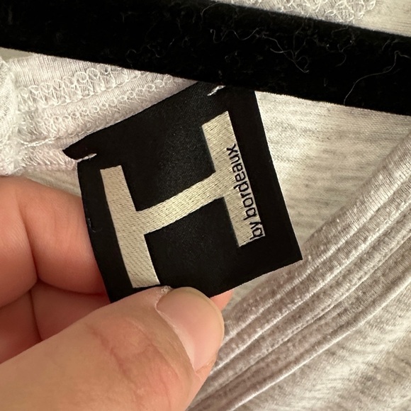 Bordeaux Women's Heather Gray V-Neck Tee - Picture 2 of 4